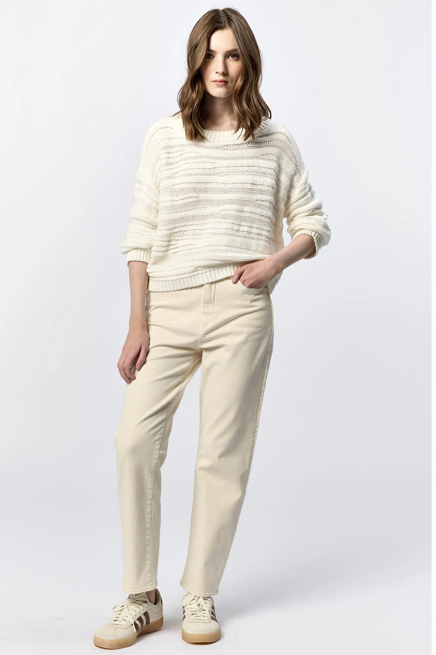 ANNELI CREW NECK LONG SLEEVE RELAXED FIT SWEATER WHITE