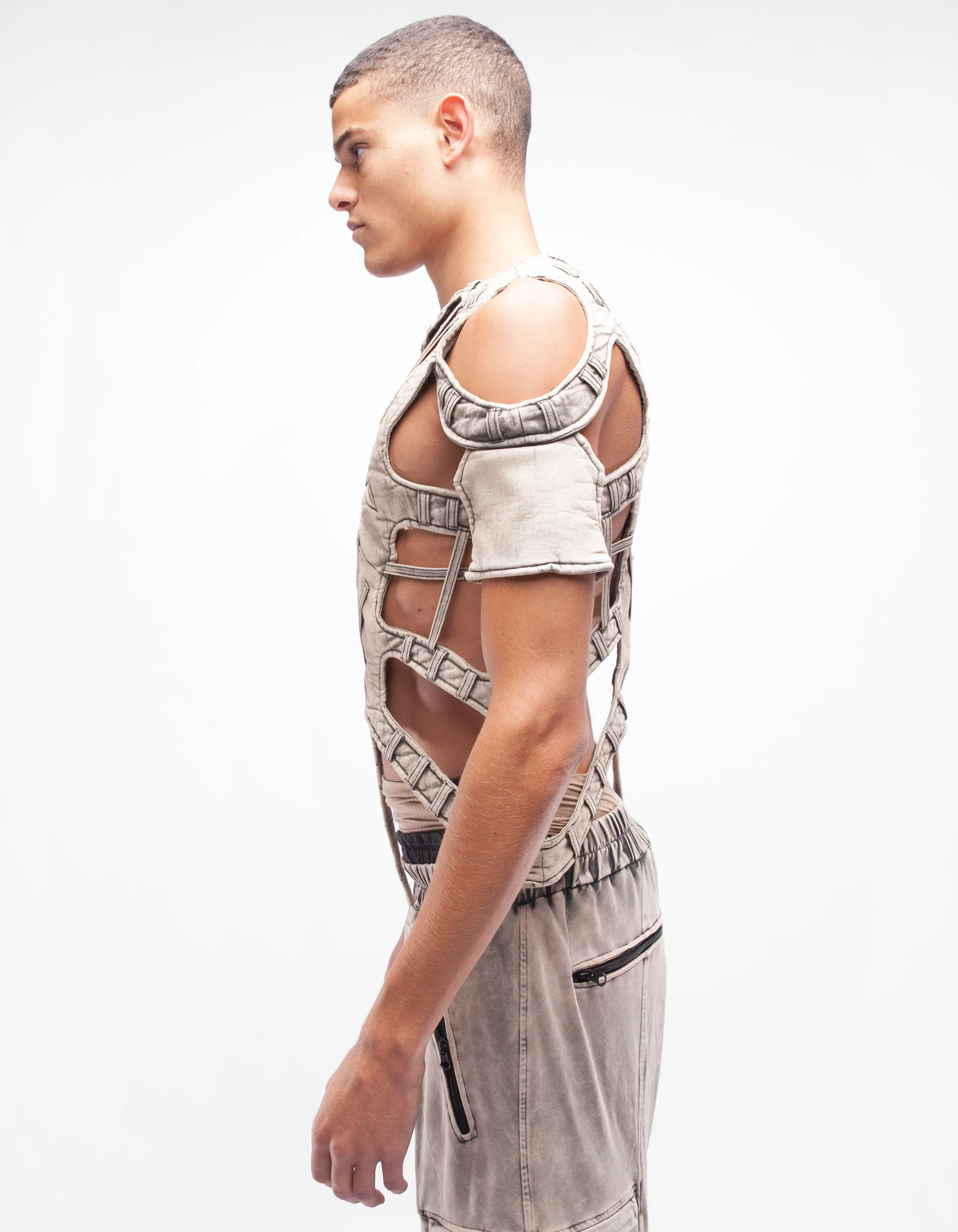 CHEST GRID DIMENSION M