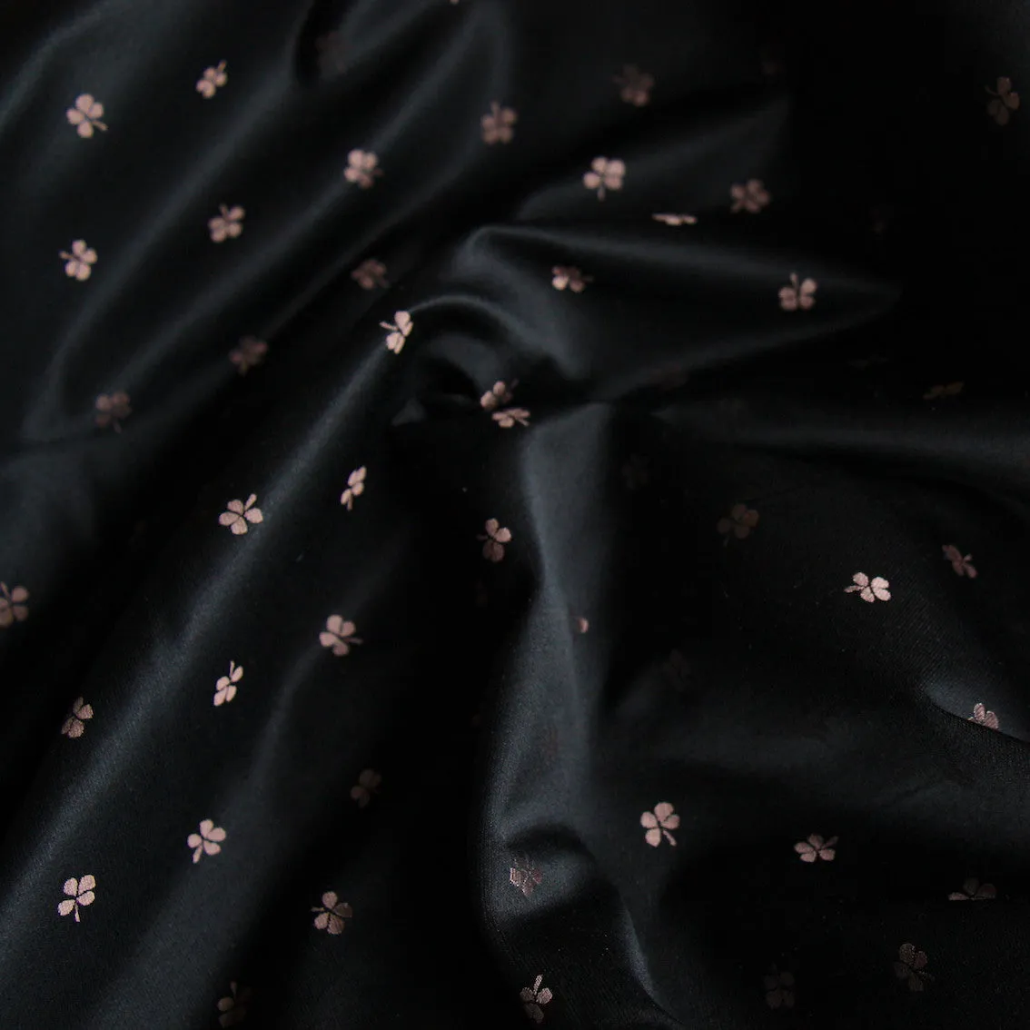 Clover Jacquard Double Sided