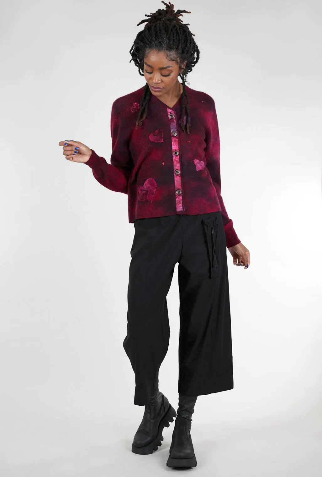 Feint Decon V Cardie, Rouge