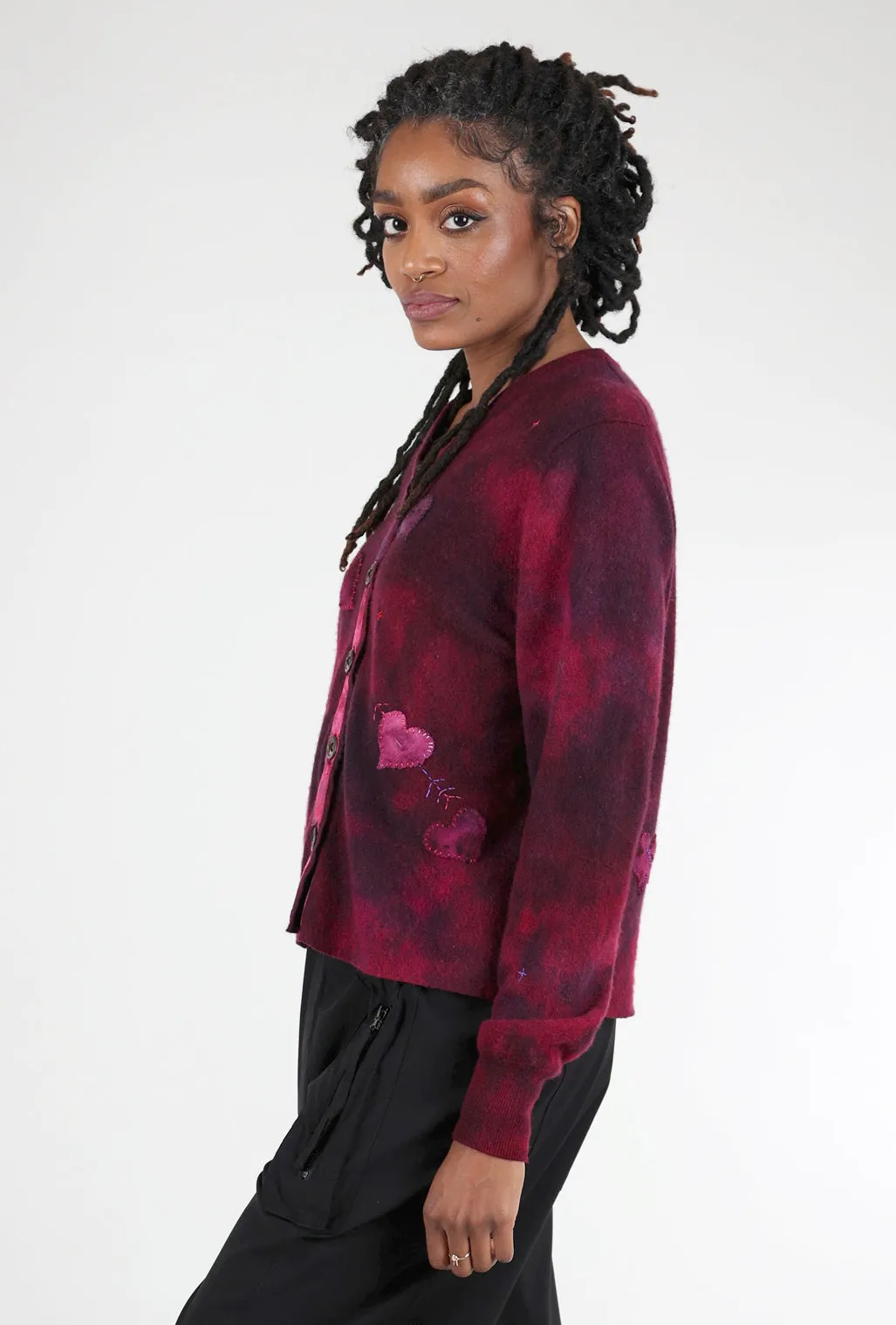 Feint Decon V Cardie, Rouge