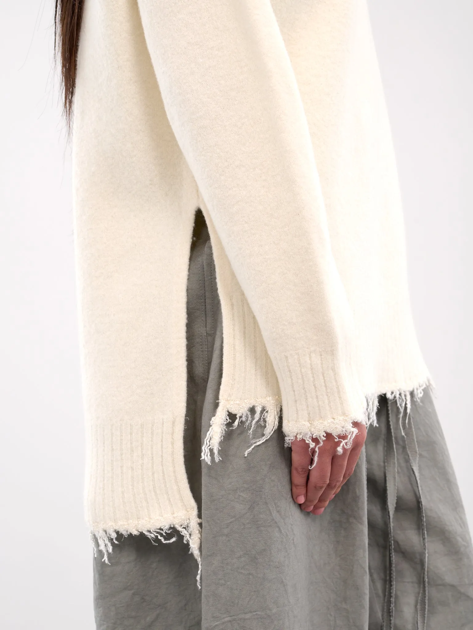 Frayed Knit Sweater (J03GP0156-J14754-COCONUT)