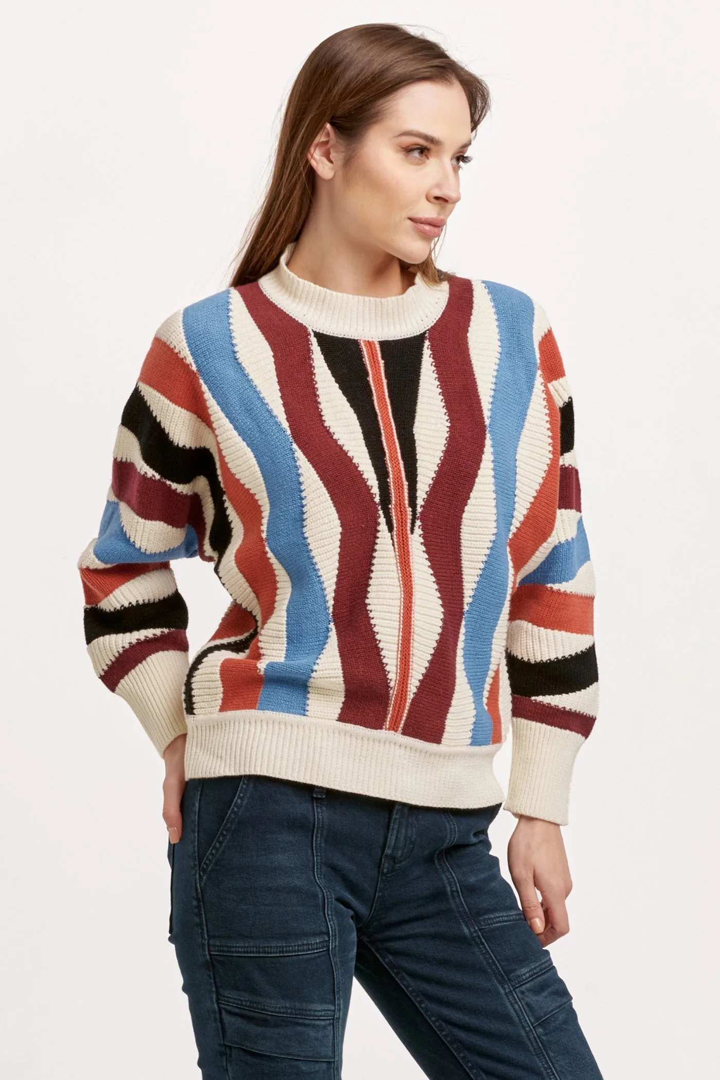 KAYLIN CREW NECK LONG SLEEVE RELAXED FIT SWEATER ZIGZAG