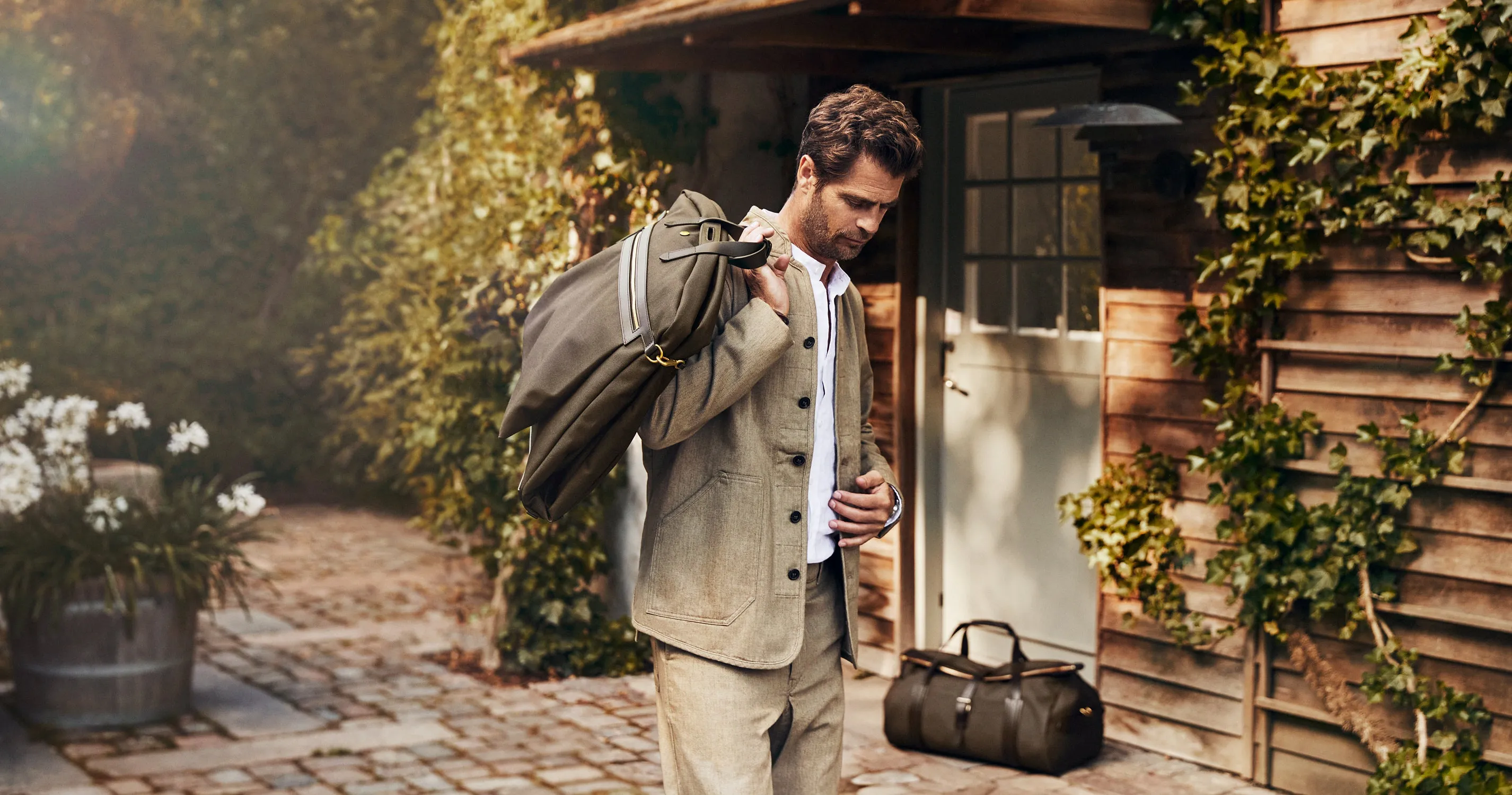 M/S Suit Carrier - Khaki/Black